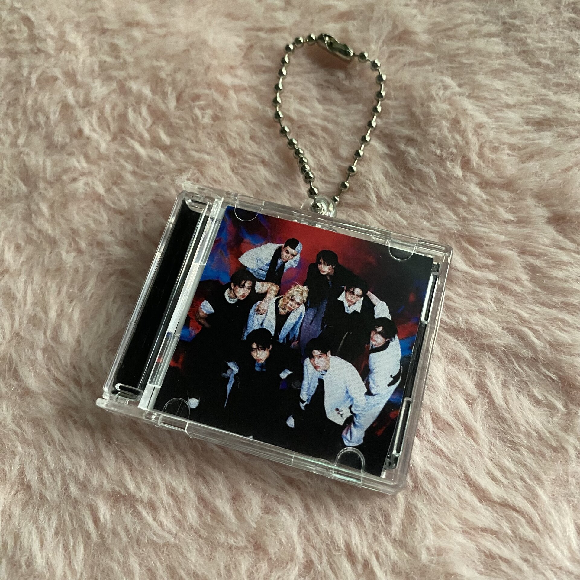 Llavero CD inspirado en KARMA de Stray Kids / album keyring (NFC sticker) - 1