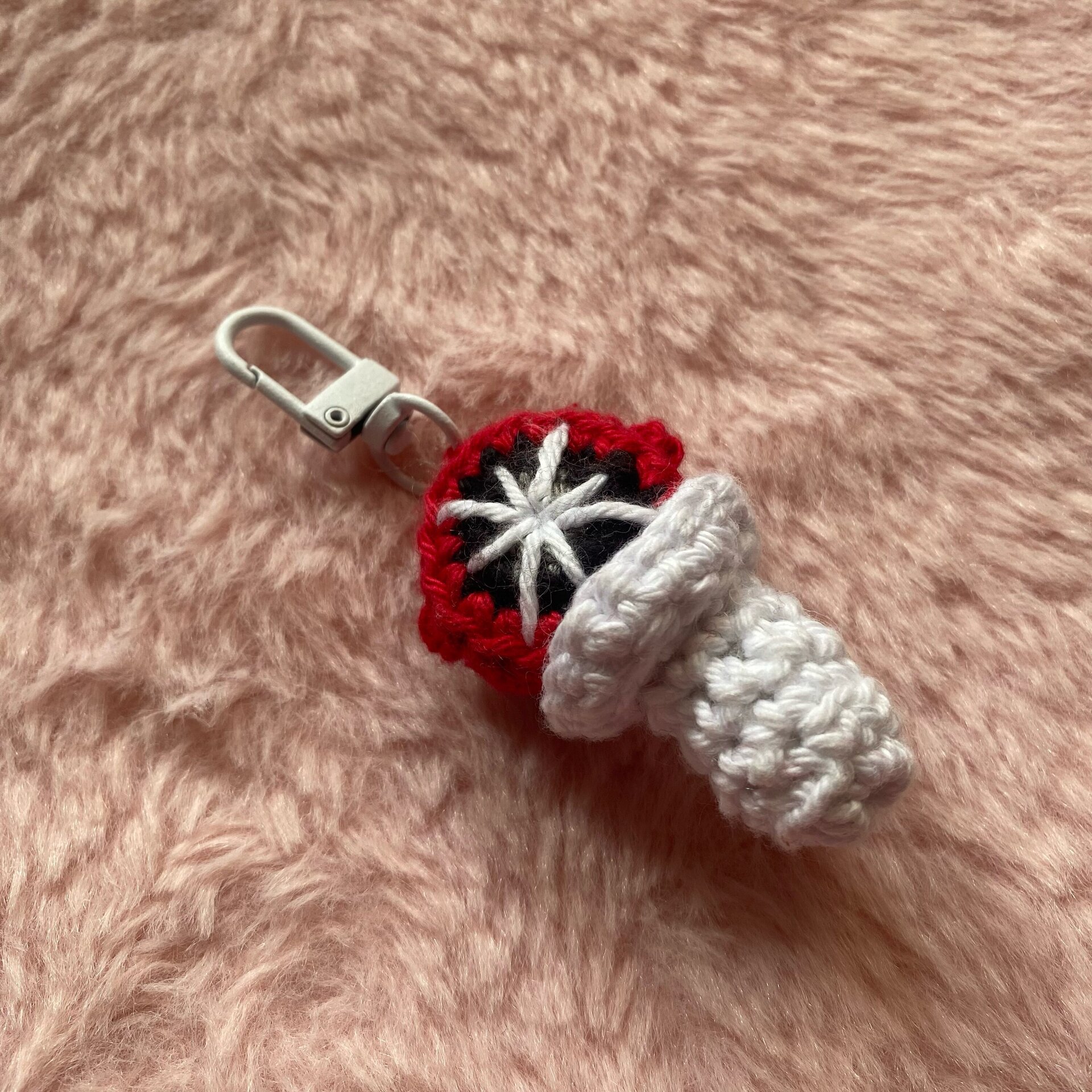 stray kids crochet keyring lightstick - nachimbong SKZ - 1