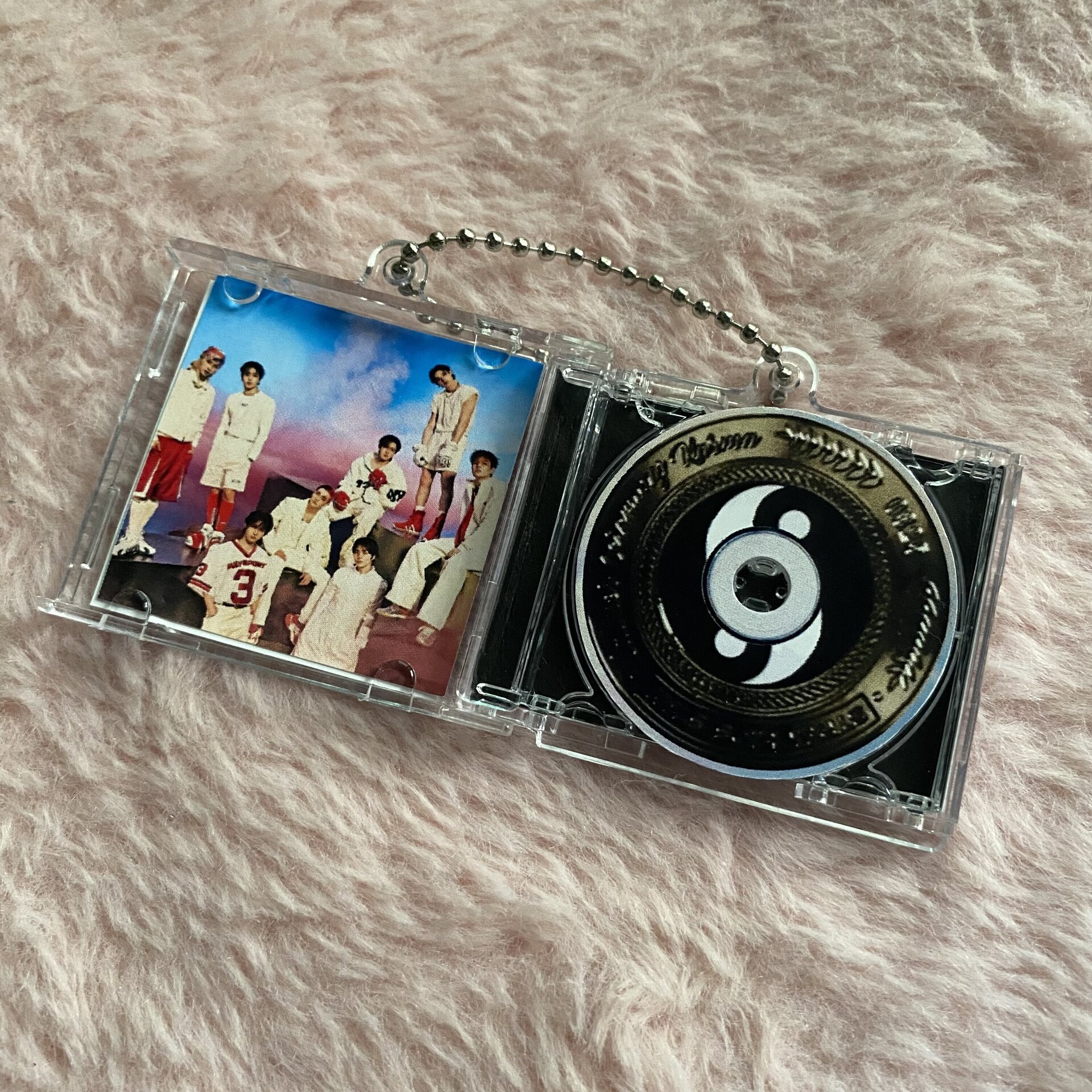 Llavero CD inspirado en KARMA de Stray Kids / album keyring (NFC sticker) - 2
